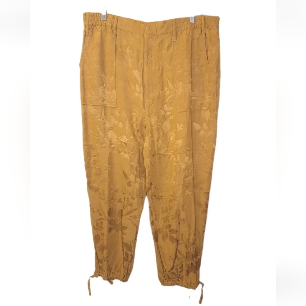 By Anthropologie Capri Joggers Large Gold Satin Floral Jacaquard Artsy Cottage